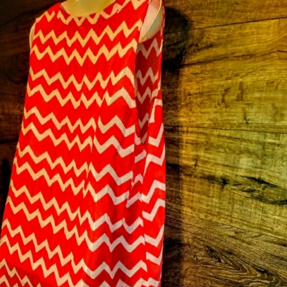 Live For Truth Top Size 2X High Low Shark Bite - Picture 9 of 13